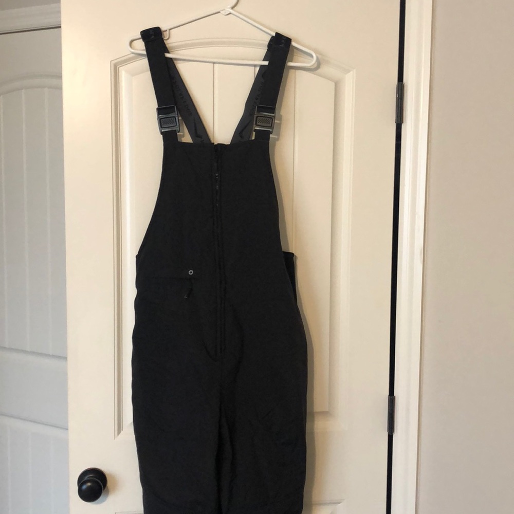 Mens’s black snow pants with suspenders